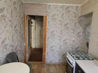 Продам 2х кімнату квартиру в Ц-М. районі.