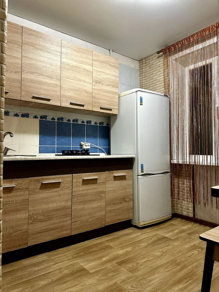 2-кімнатна квартира, вул. В Терещенка, 16, 2/5