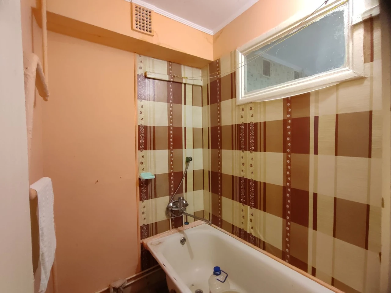 17th Quarter 2-room apartment for sale on the 2nd floor