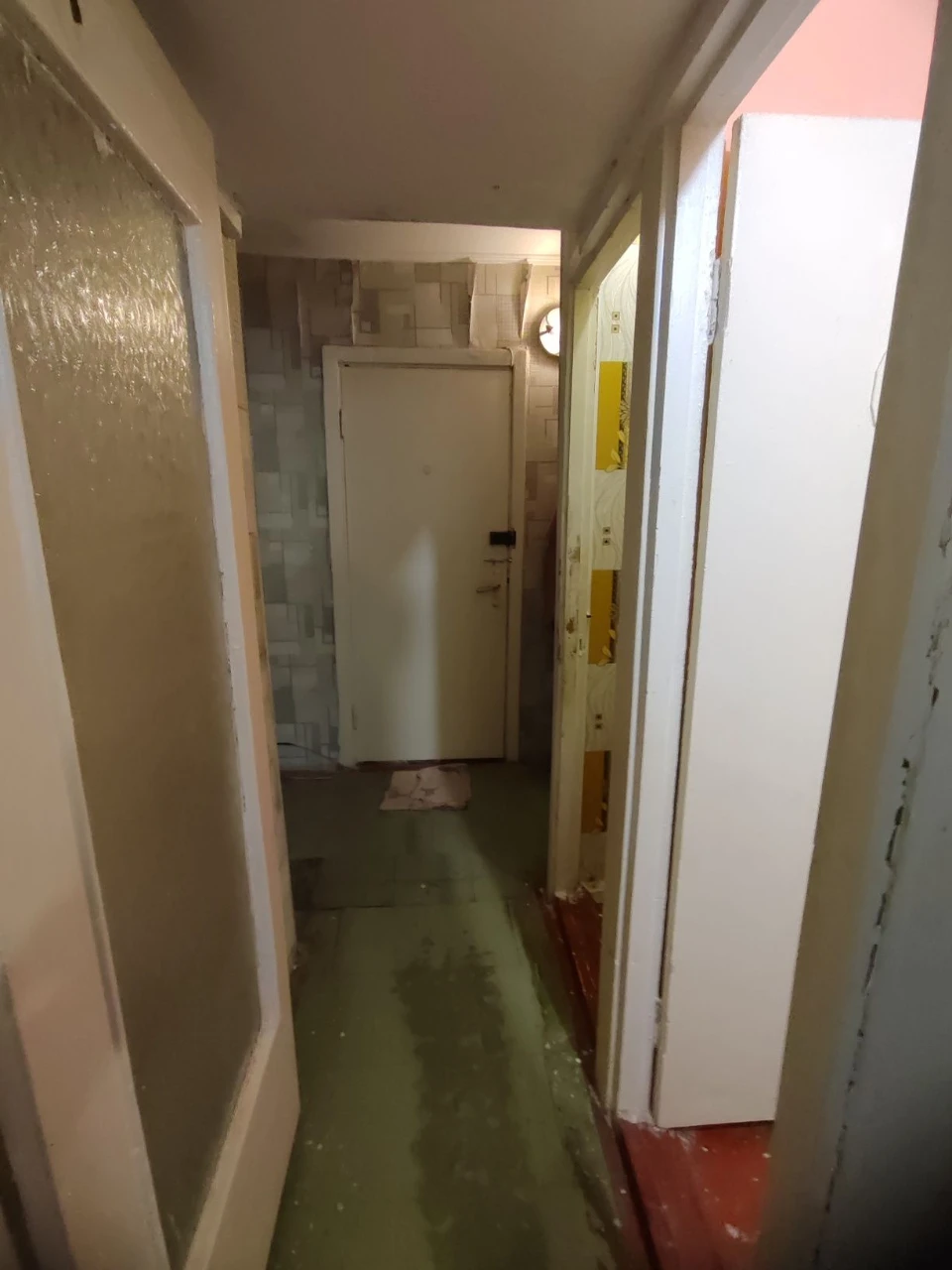 17th Quarter 2-room apartment for sale on the 2nd floor