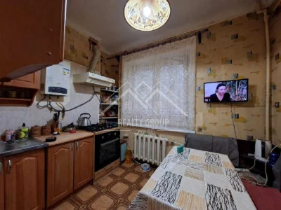 Продаж 1-кімнатної квартири в Постишевому