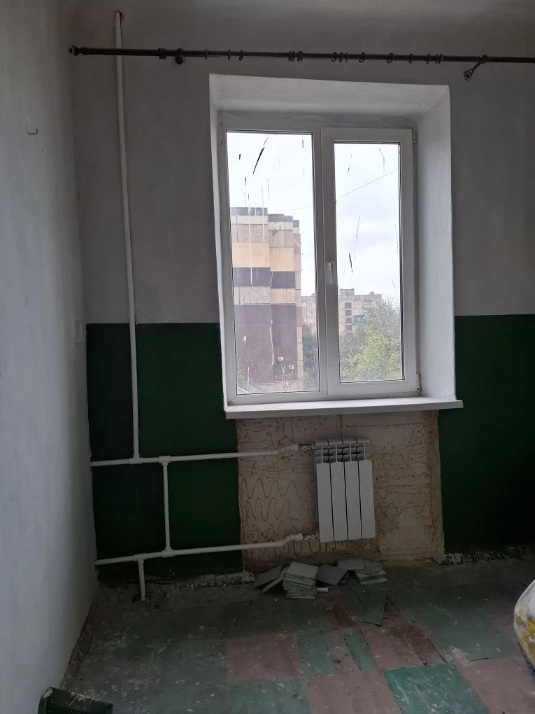 Продається велика квартира в Кресі