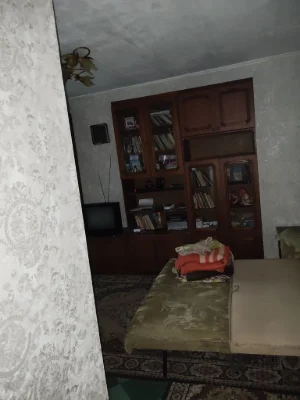 Продам 2-х комнатную квартиру район Долгинцево Дружба