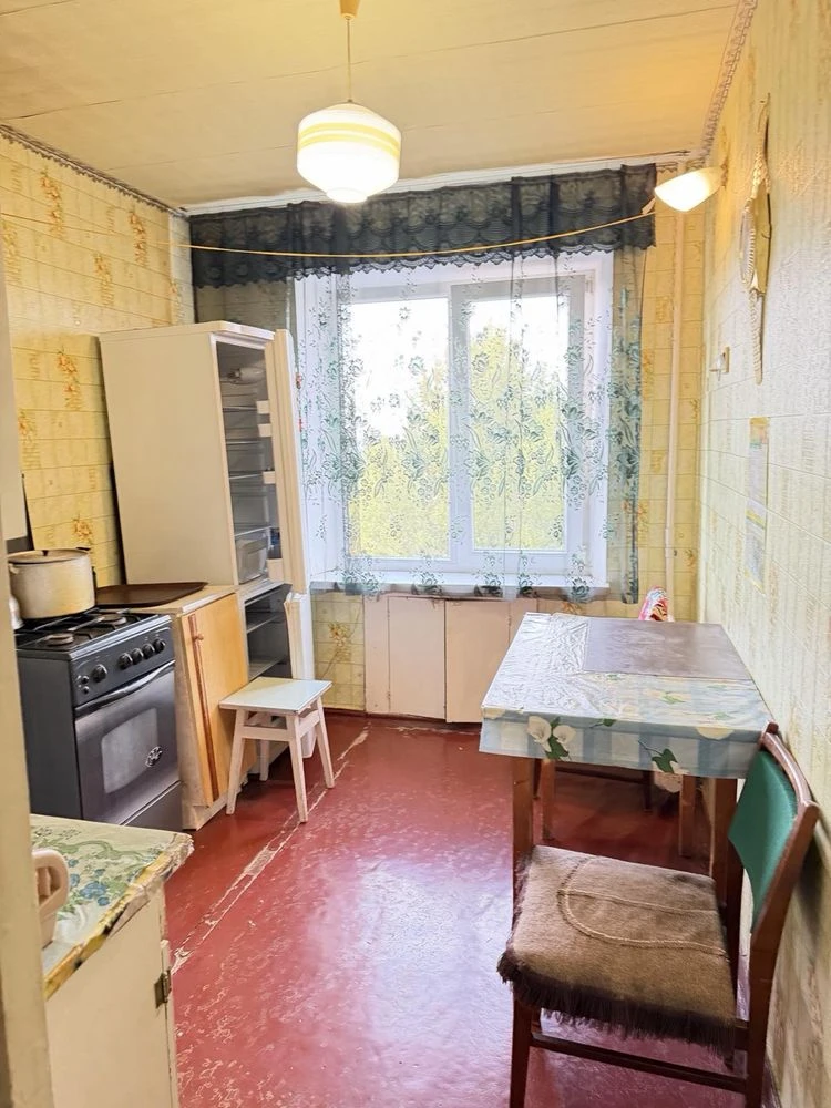 Продаю 3х комнатную квартиру, чешку, Артём, ул.В.Великого,17