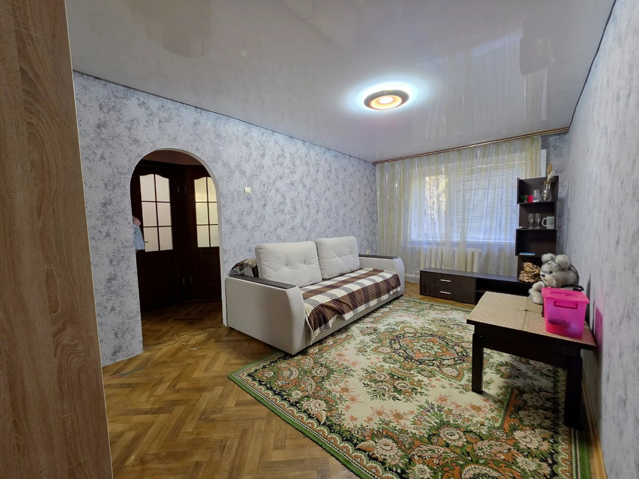 Продам 3-комнатную квартиру, 173 квартал (ул. Эдуарда Фукса,