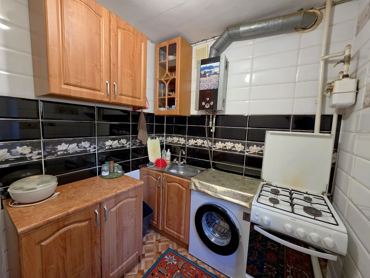 Продам 3-комнатную квартиру, 173 квартал (ул. Эдуарда Фукса,