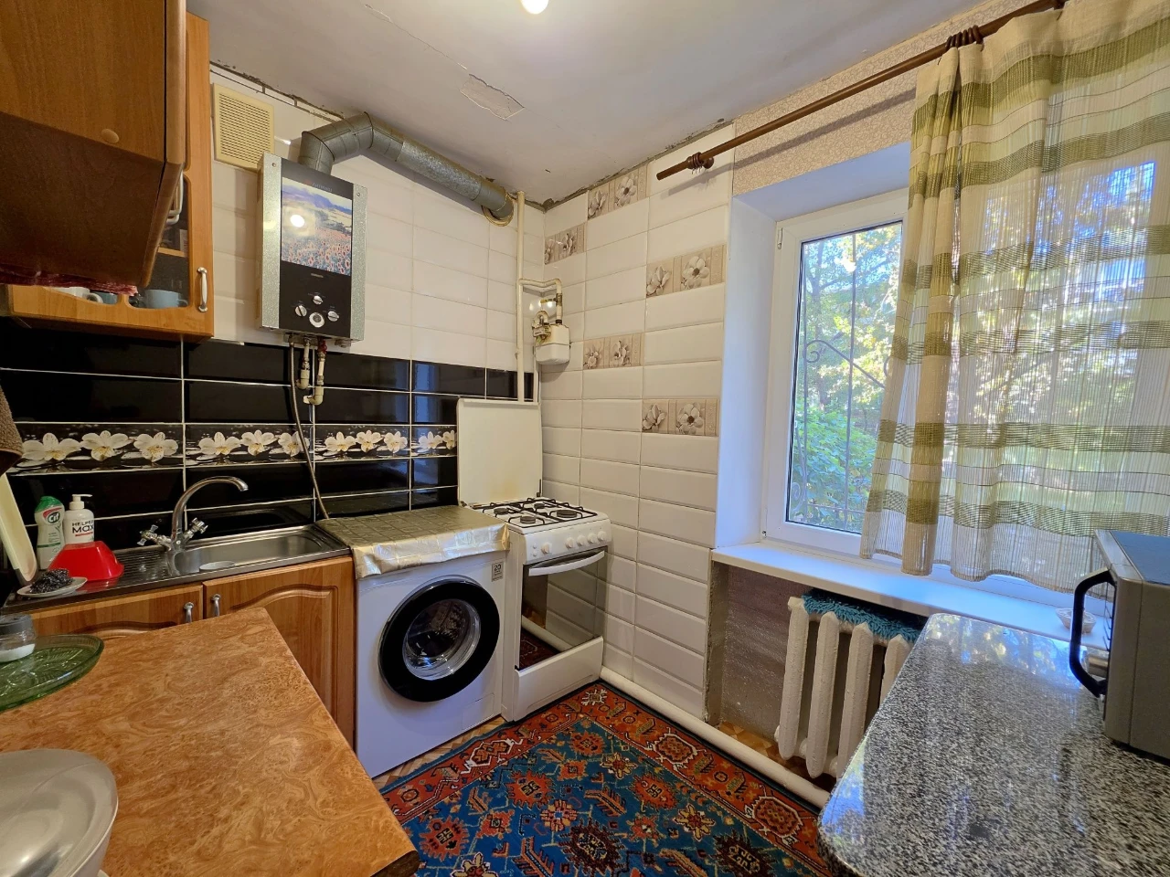 Продам 3-комнатную квартиру, 173 квартал (ул. Эдуарда Фукса,