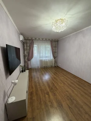 Продажа 2-комнатной квартиры, Солнечный, 26, Ремонт, 2/9 этажа