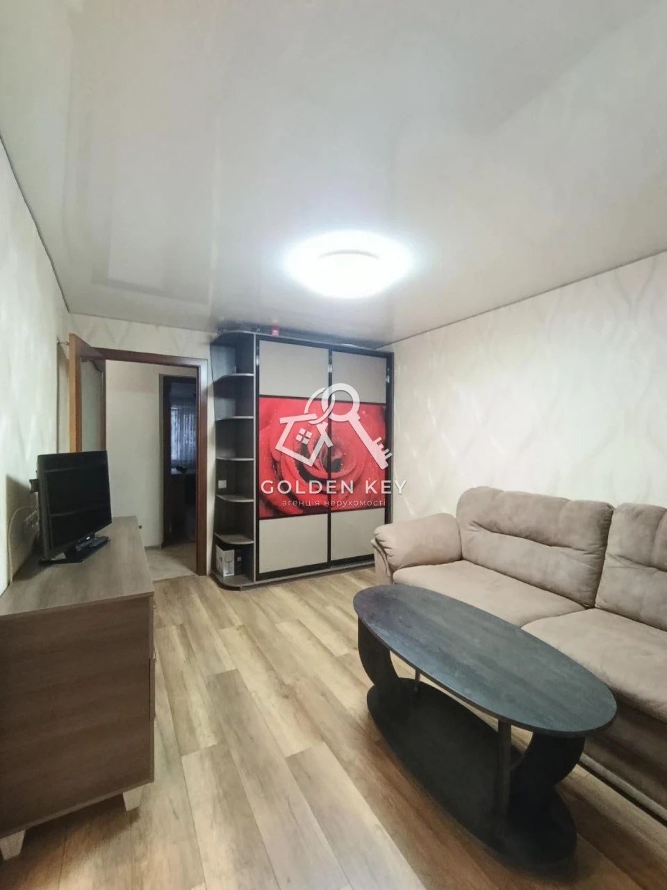Продається 2-кімнатна квартира, площа Артема