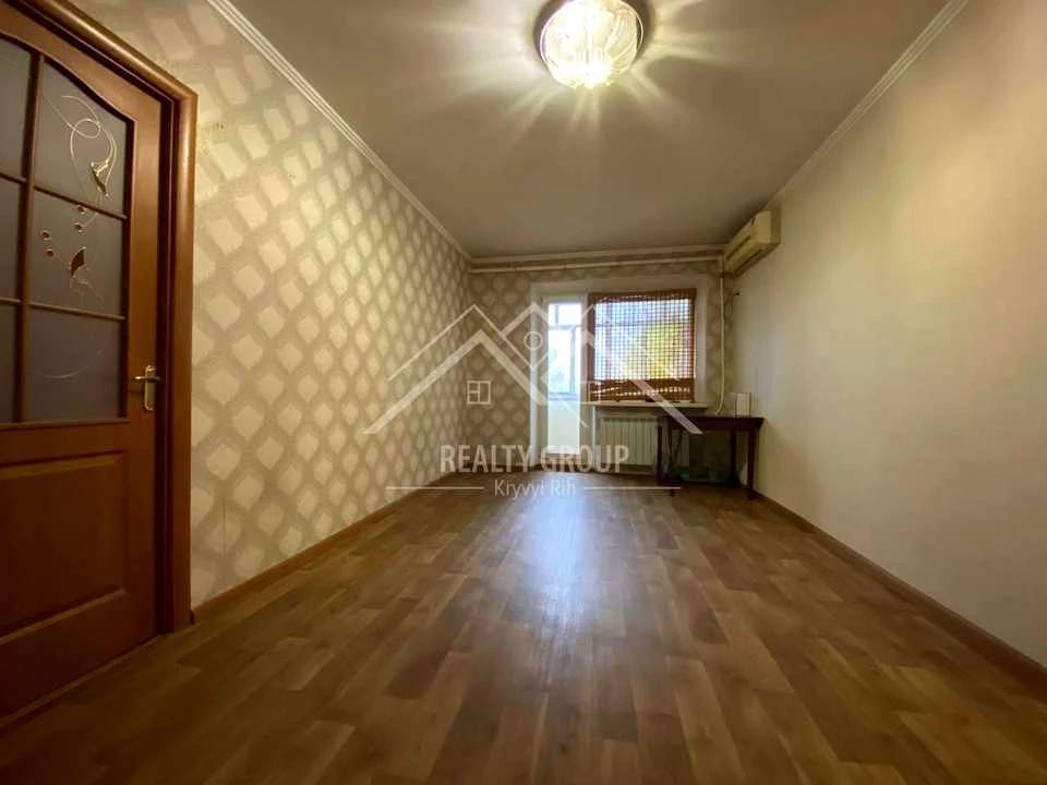 Квартира. Кривой Рог, Мистецкая улица