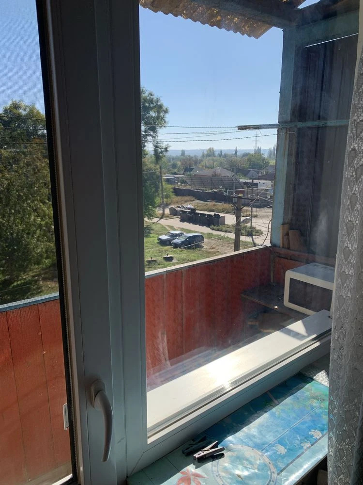 For sale, 3-room apartment near the stop, Musorgsky street