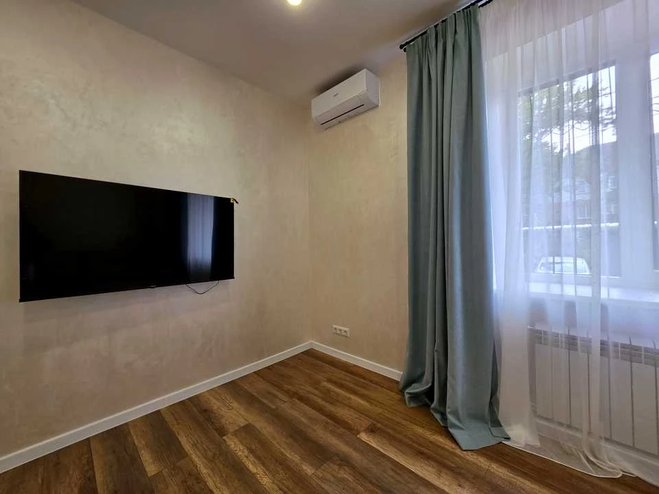 Apartment. Stepan Bandera Street, 49th district