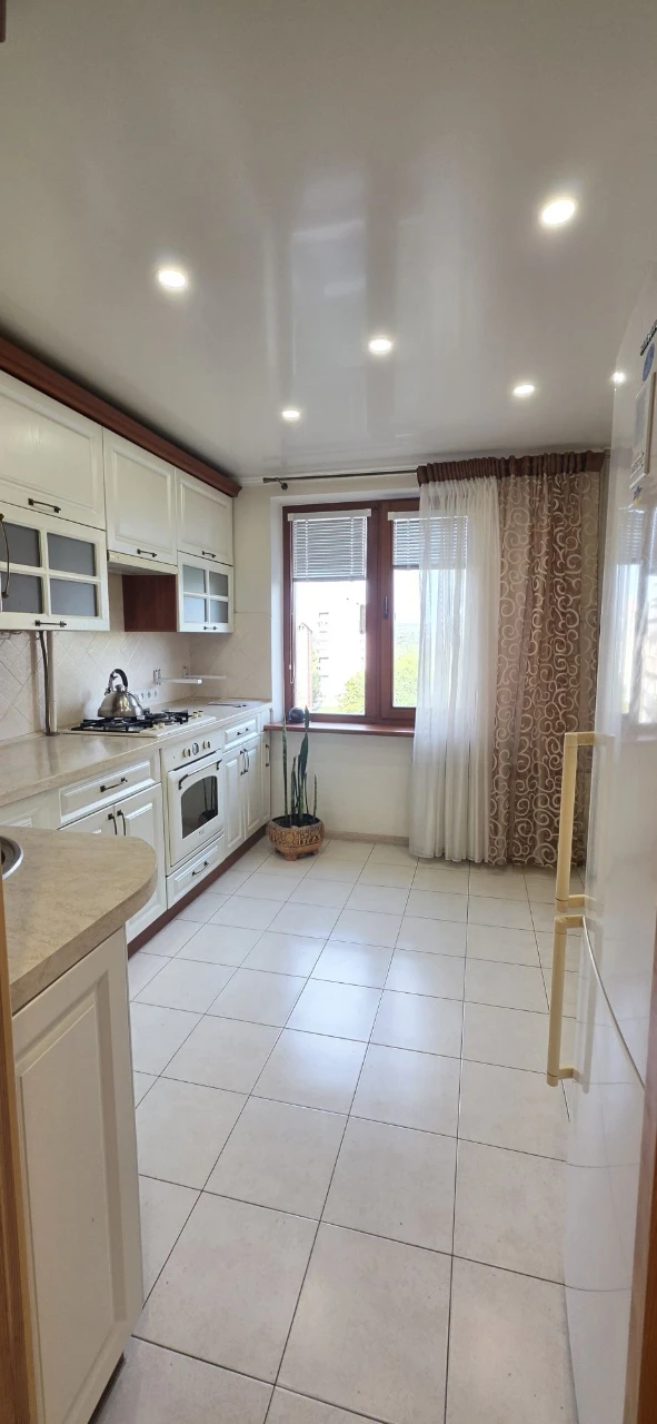 3-room apartment in Volodymyr Veliky