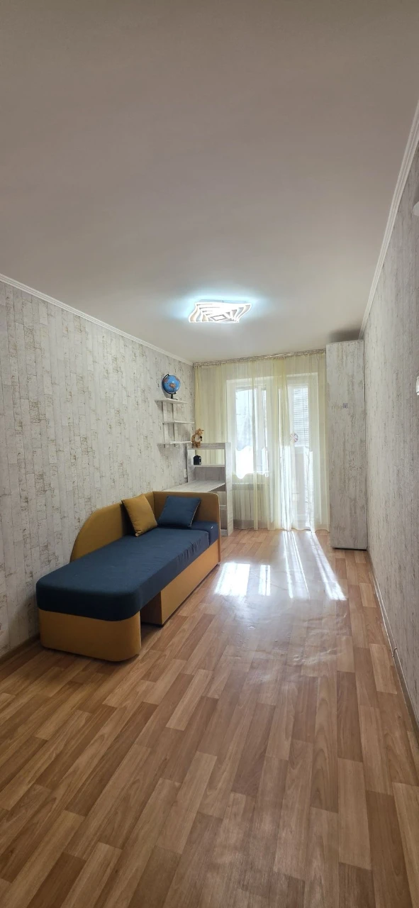 3-room apartment in Volodymyr Veliky