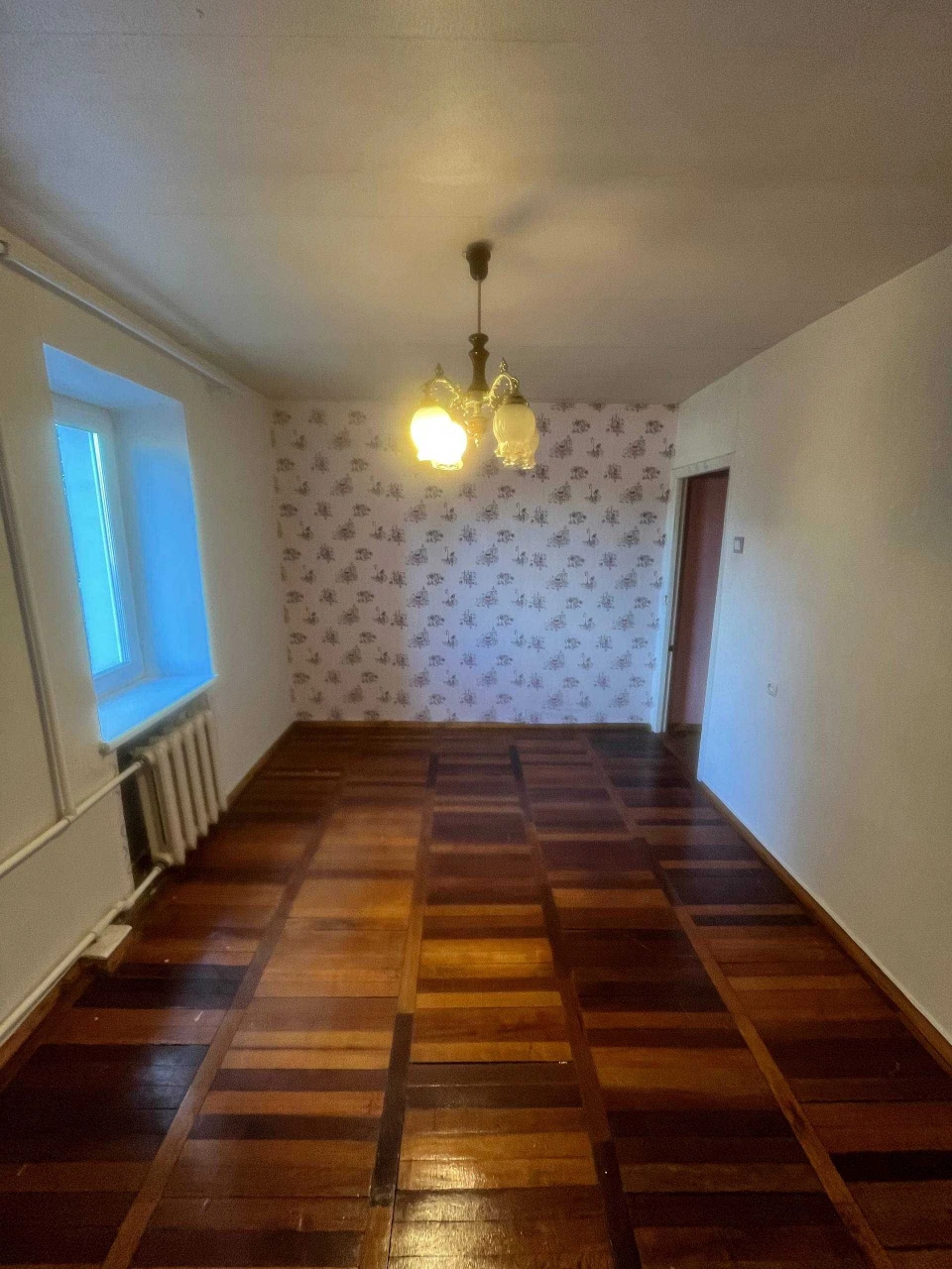 Продається 4-кімнатна квартира, вул. Матусевича, 8