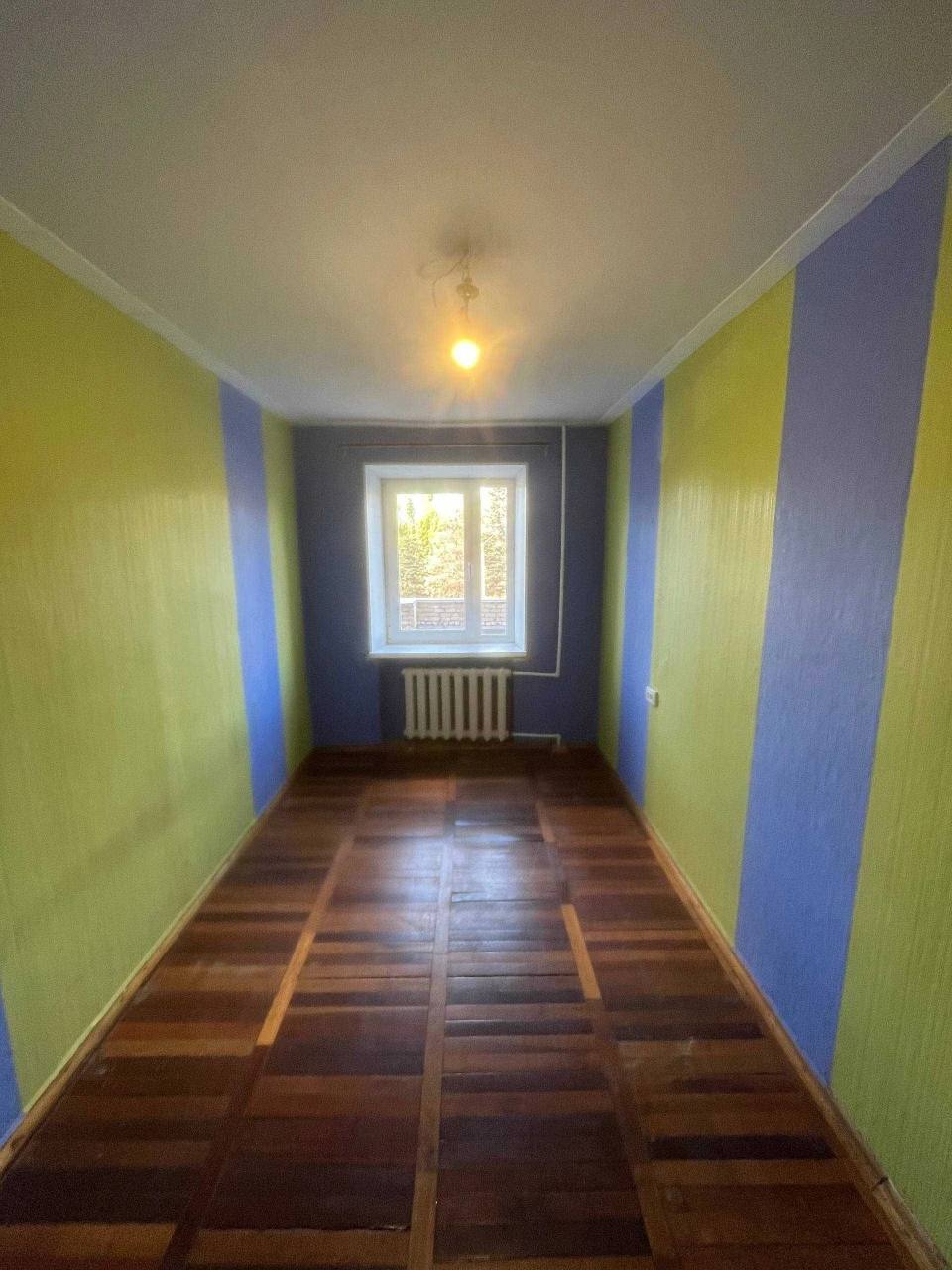 Продається 4-кімнатна квартира, вул. Матусевича, 8