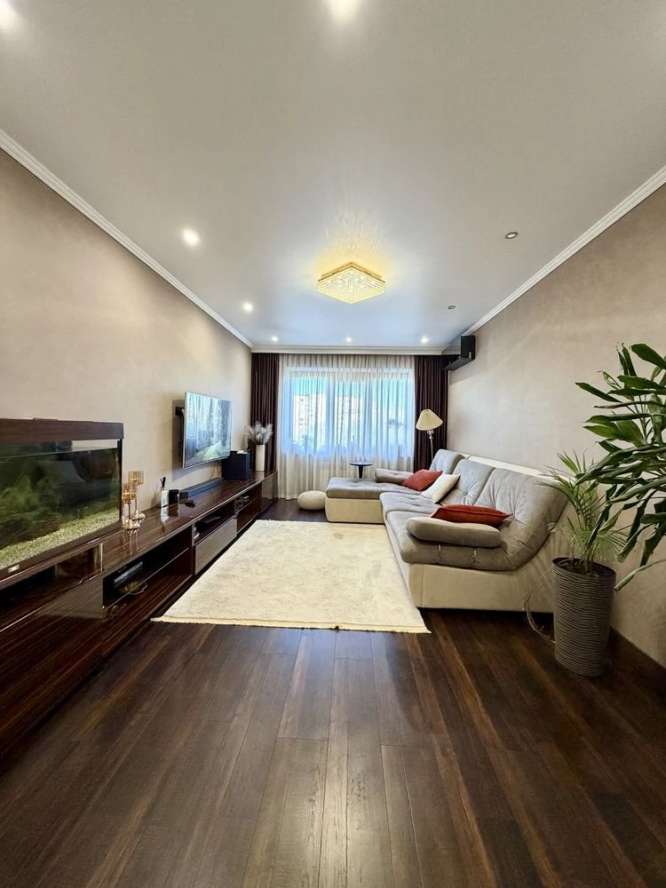 Sale of a 4-room apartment | Saksagan district, Vechir street