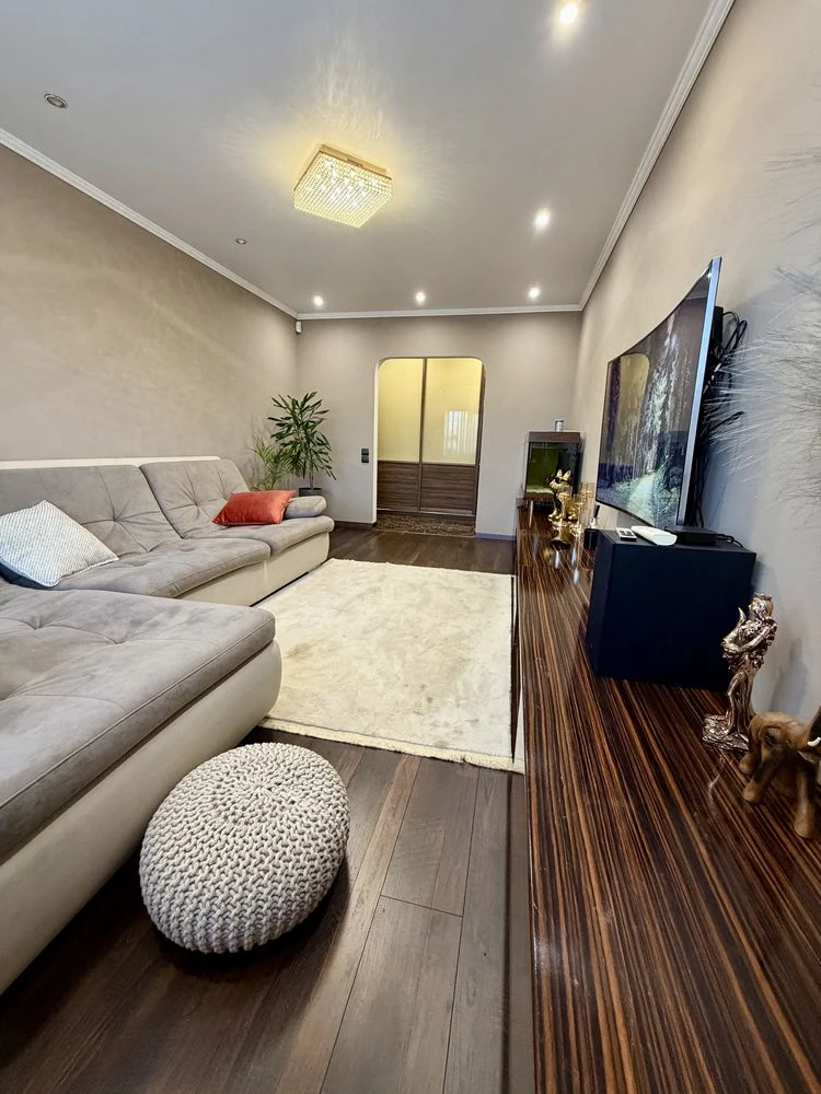 Sale of a 4-room apartment | Saksagan district, Vechir street