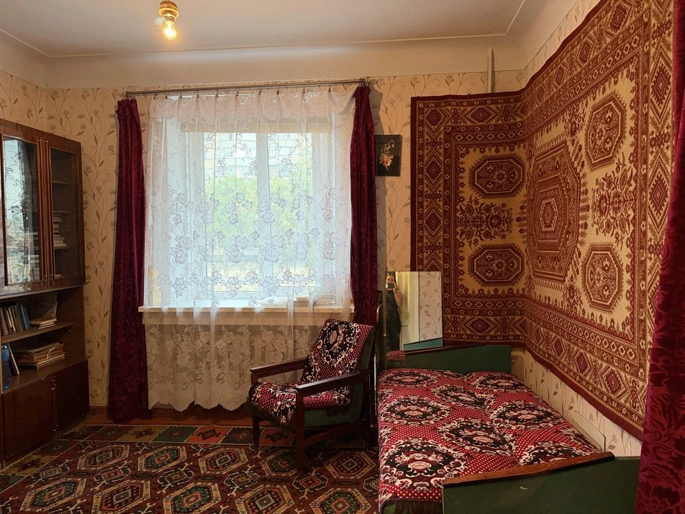 Продажа 3-комн. ул. Алмазна, 11, район Карачуны