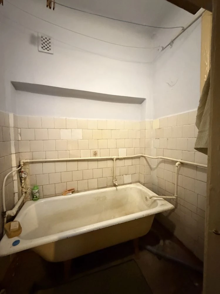Продажа 3-комн. ул. Алмазна, 11, район Карачуны