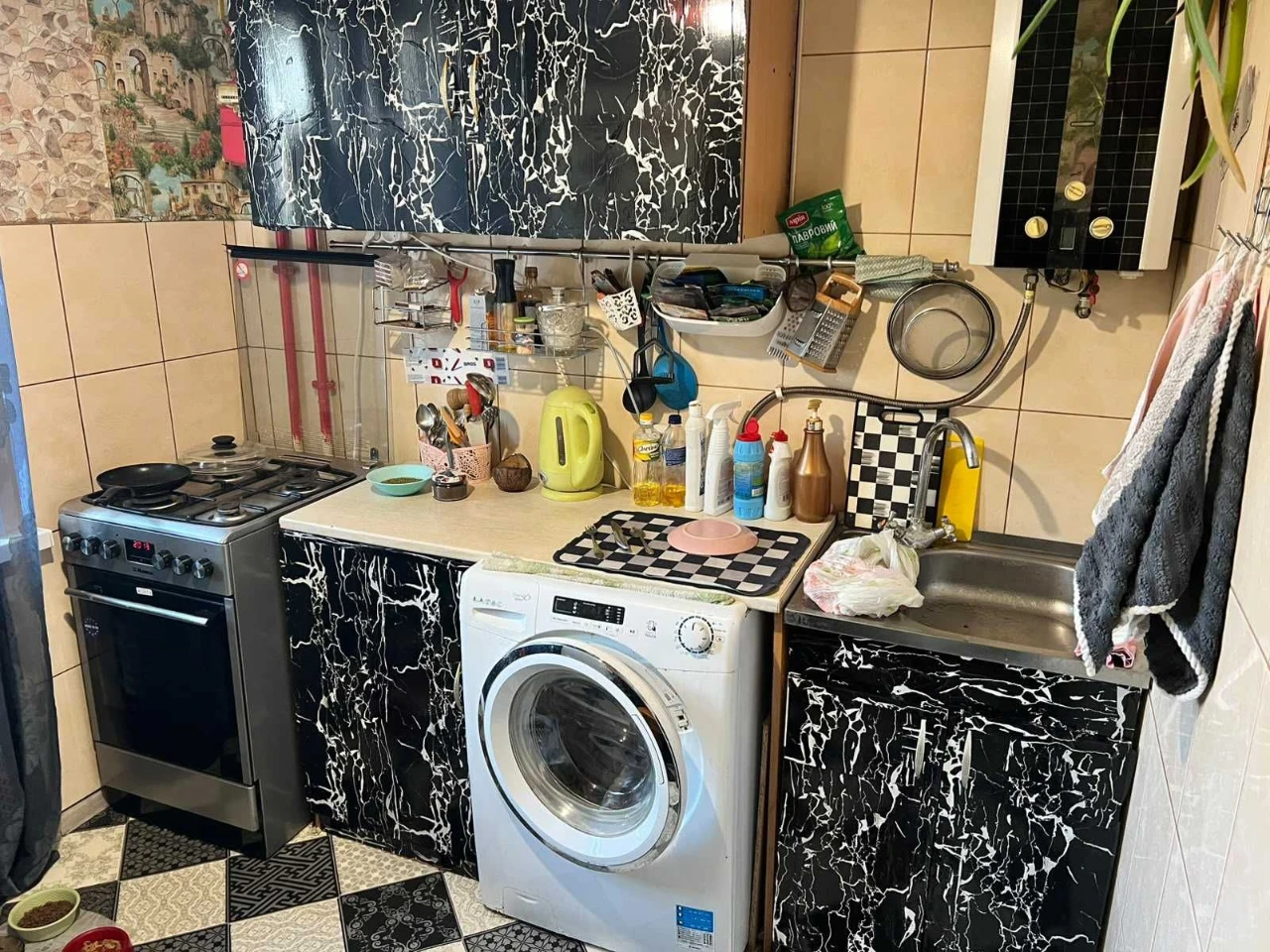 2-bedroom apartment on Galenko Street