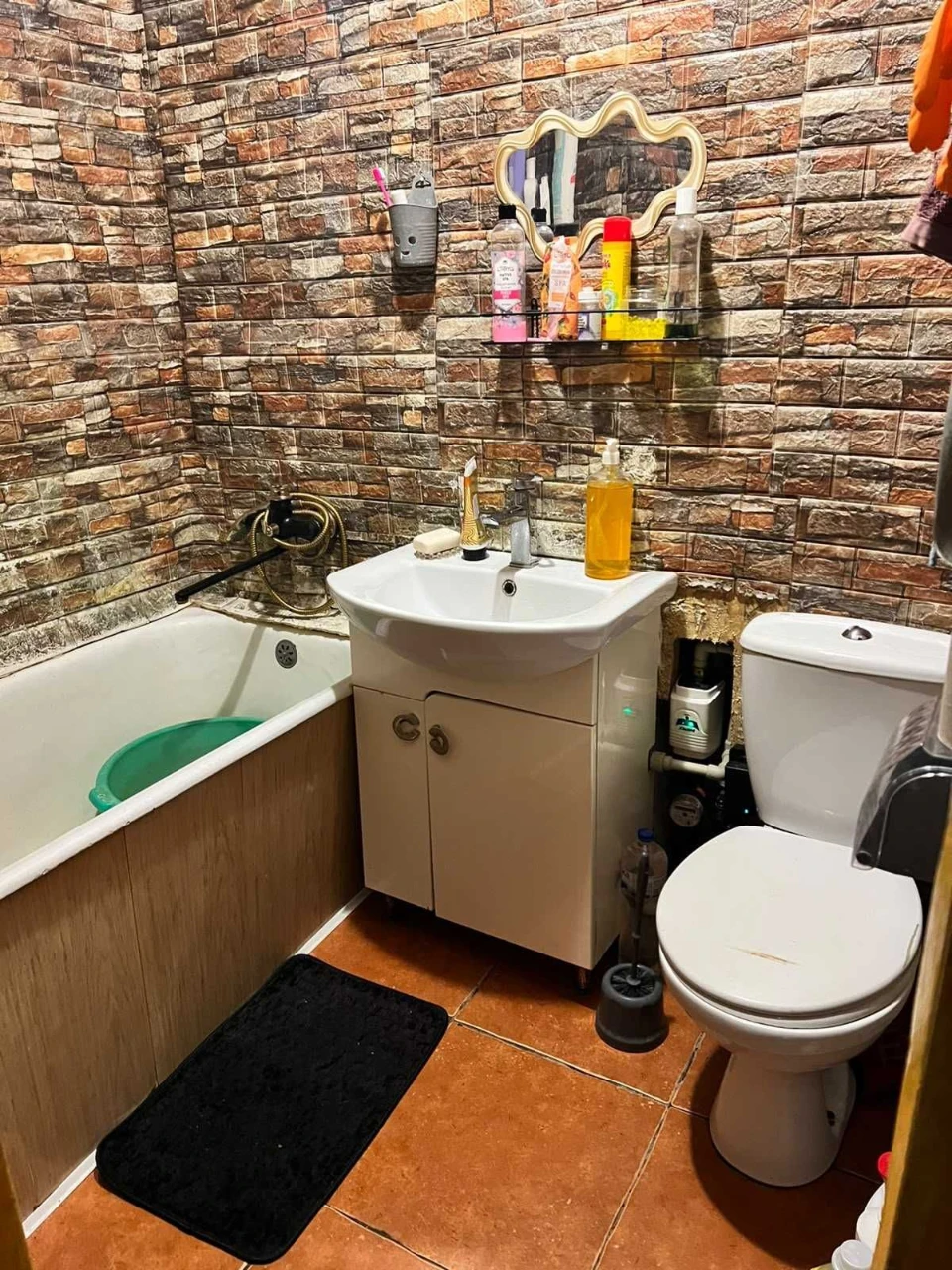 2-bedroom apartment on Galenko Street