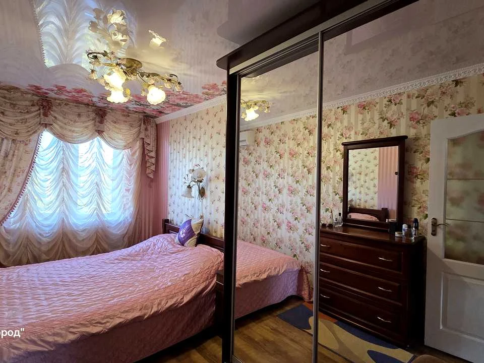 Apartment. Kryvyi Rih, Vitalia Mateushev Street
