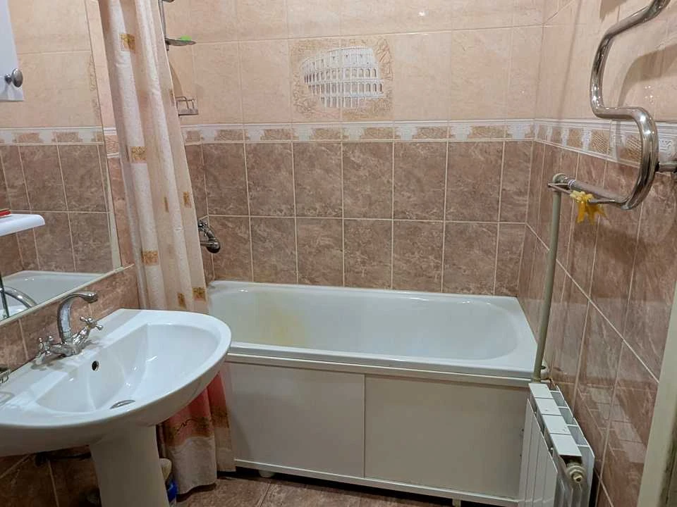 Apartment. Kryvyi Rih, Sichovska St.