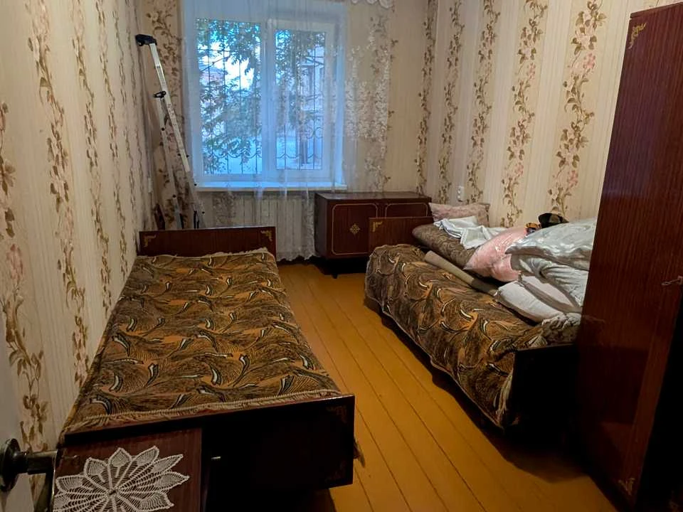 Apartment. Kryvyi Rih, Sichovska St.