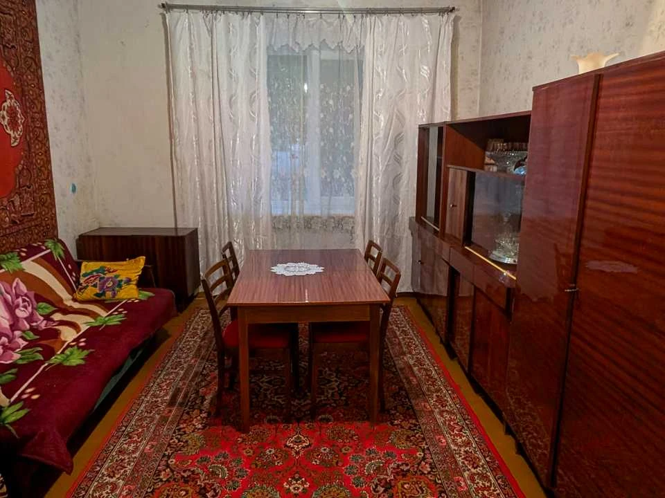 Apartment. Kryvyi Rih, Sichovska St.