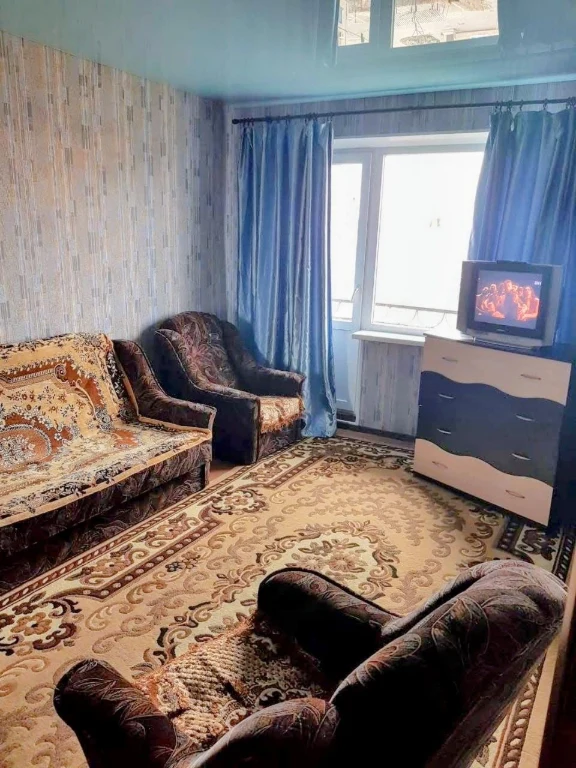 Sale of a 2-room apartment. Hirnytskyi