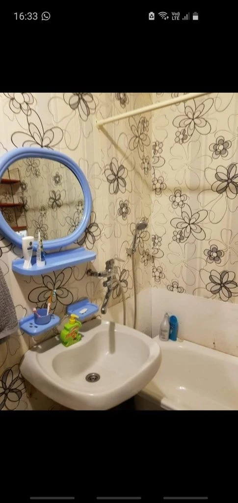 Sale of a 2-room apartment. Hirnytskyi