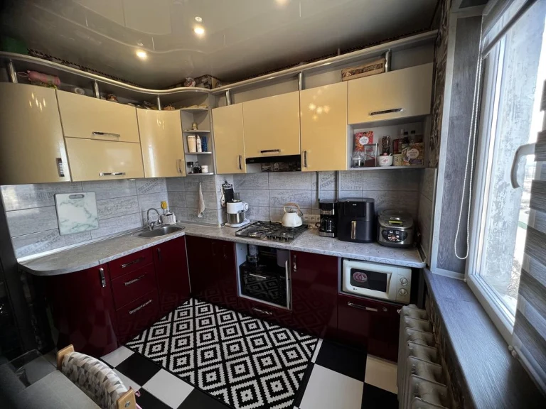 Two-bedroom apartment for sale on Eastern Street 2
