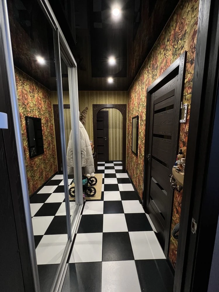 Two-bedroom apartment for sale on Eastern Street 2