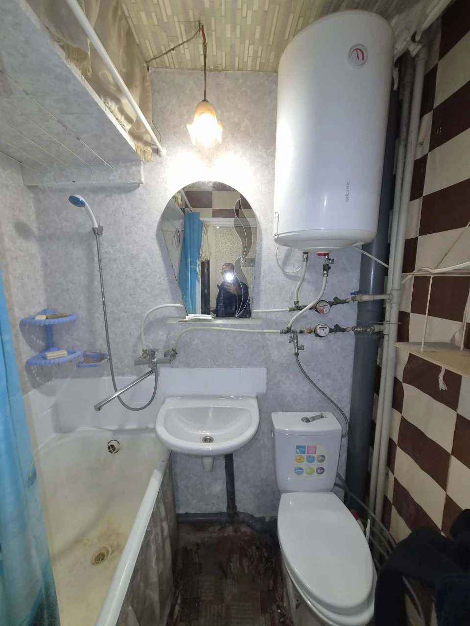 Sale of a privatized room. Area Domnobudivnykiv.