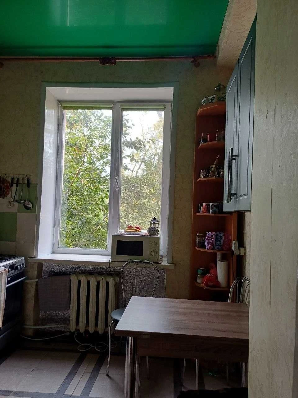 Продается 2-комнатная квартира, с. Авангард. Центрально-городской район.