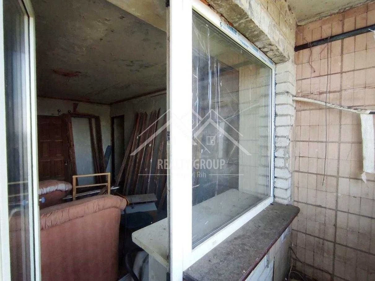 Sale of a 2-bedroom apartment for renovation on Pavel Glazovy Street