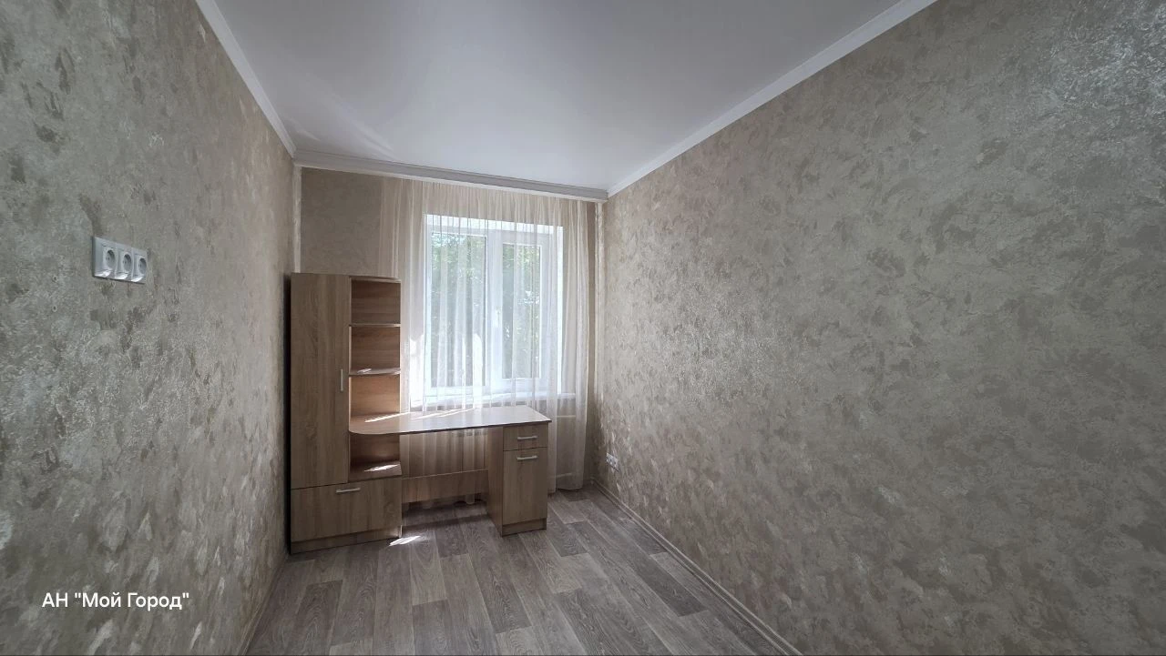 3 комн с новым ремонтом с мебелью ул.Кармелюка ЮГОК,  возле