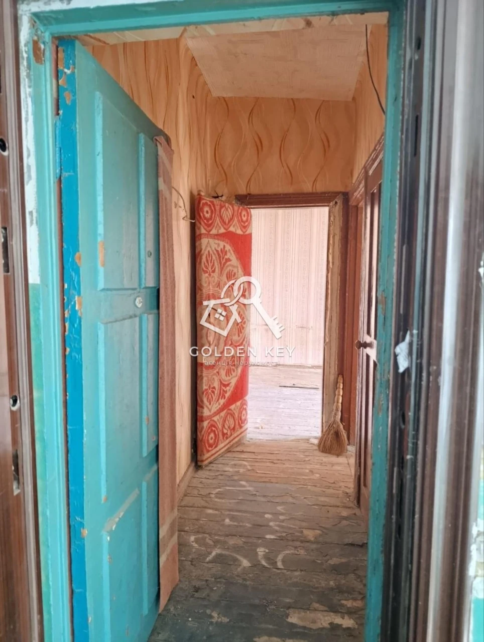 Продажа 2-комнатной квартиры под ремонт, 44-й квартал