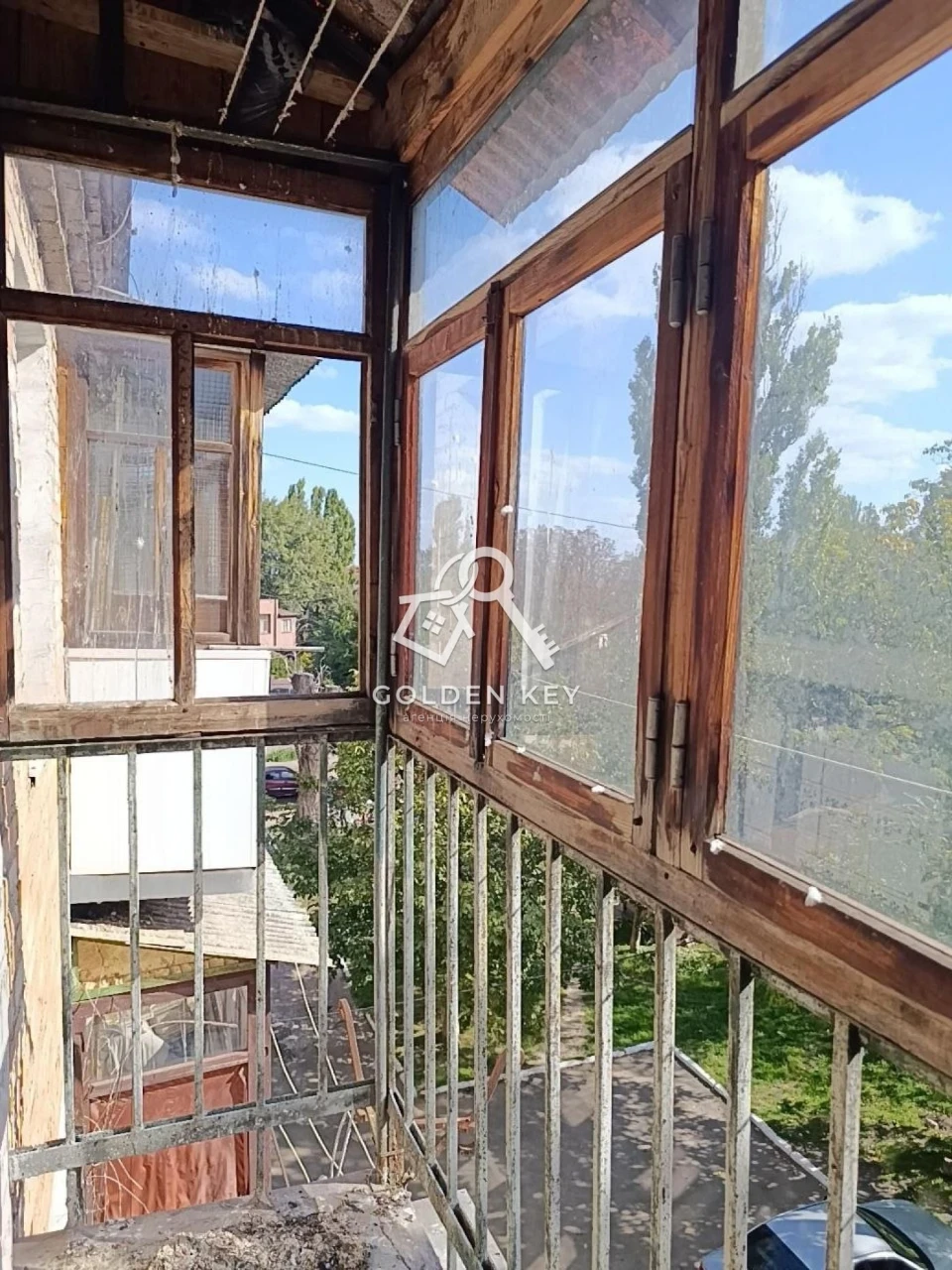 Продажа 2-комнатной квартиры под ремонт, 44-й квартал