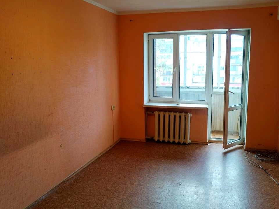 Apartment. Edward Fox Street, Krivoi Rog