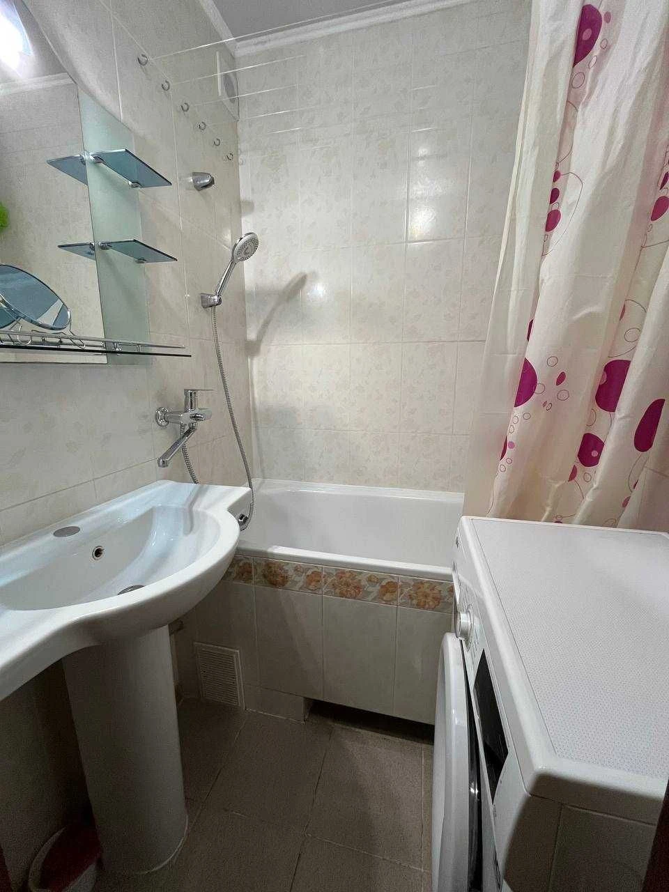 Sale of a 2-bedroom apartment on Миру Avenue