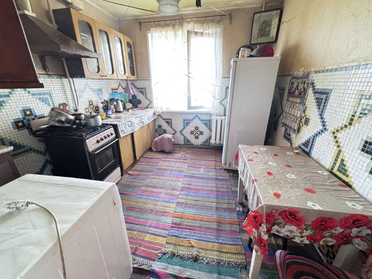 3-room apartment for sale on Rozvyalka