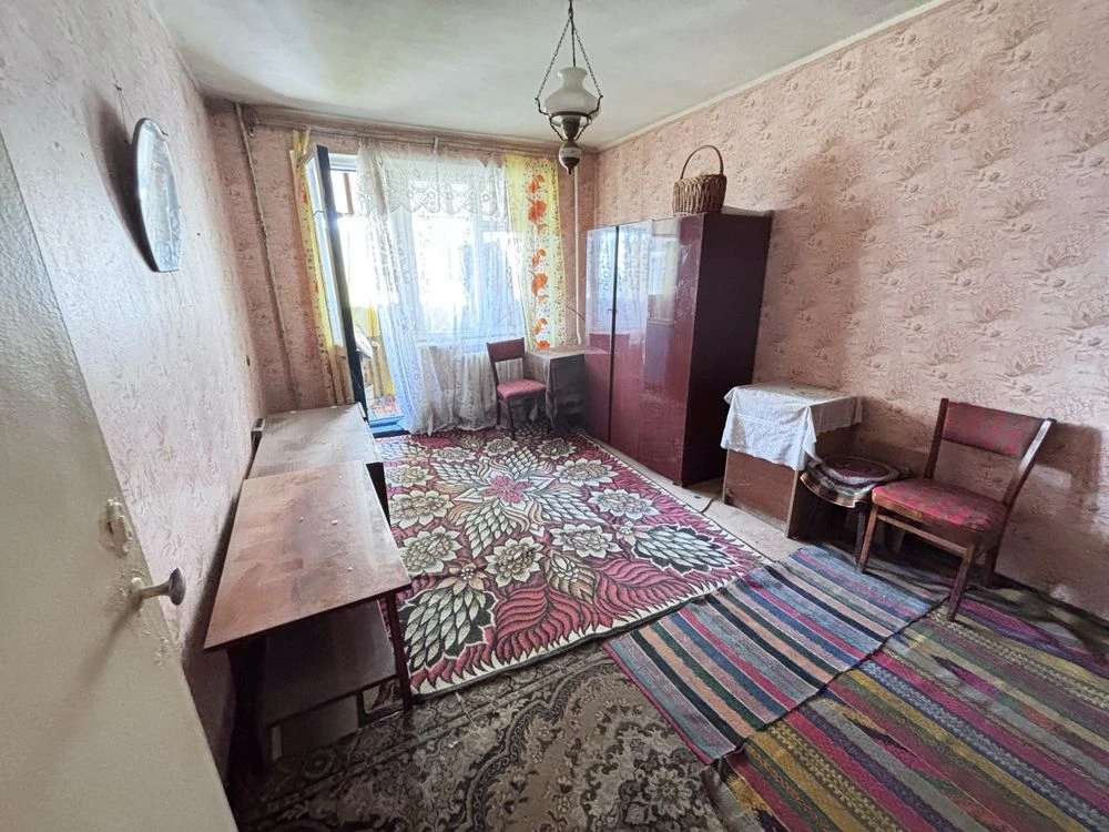 Продаж 3-кімнатній квартири на Розвилці