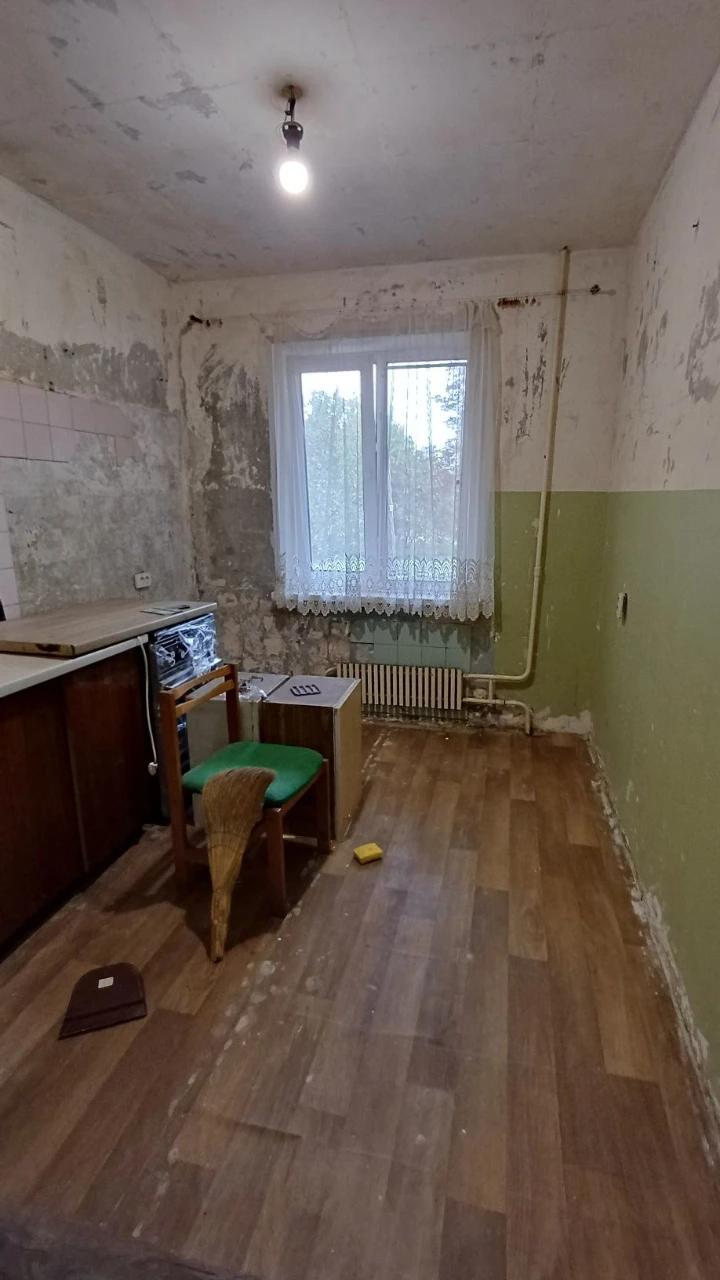 Продается 3-комнатная квартира на Солнечном.
