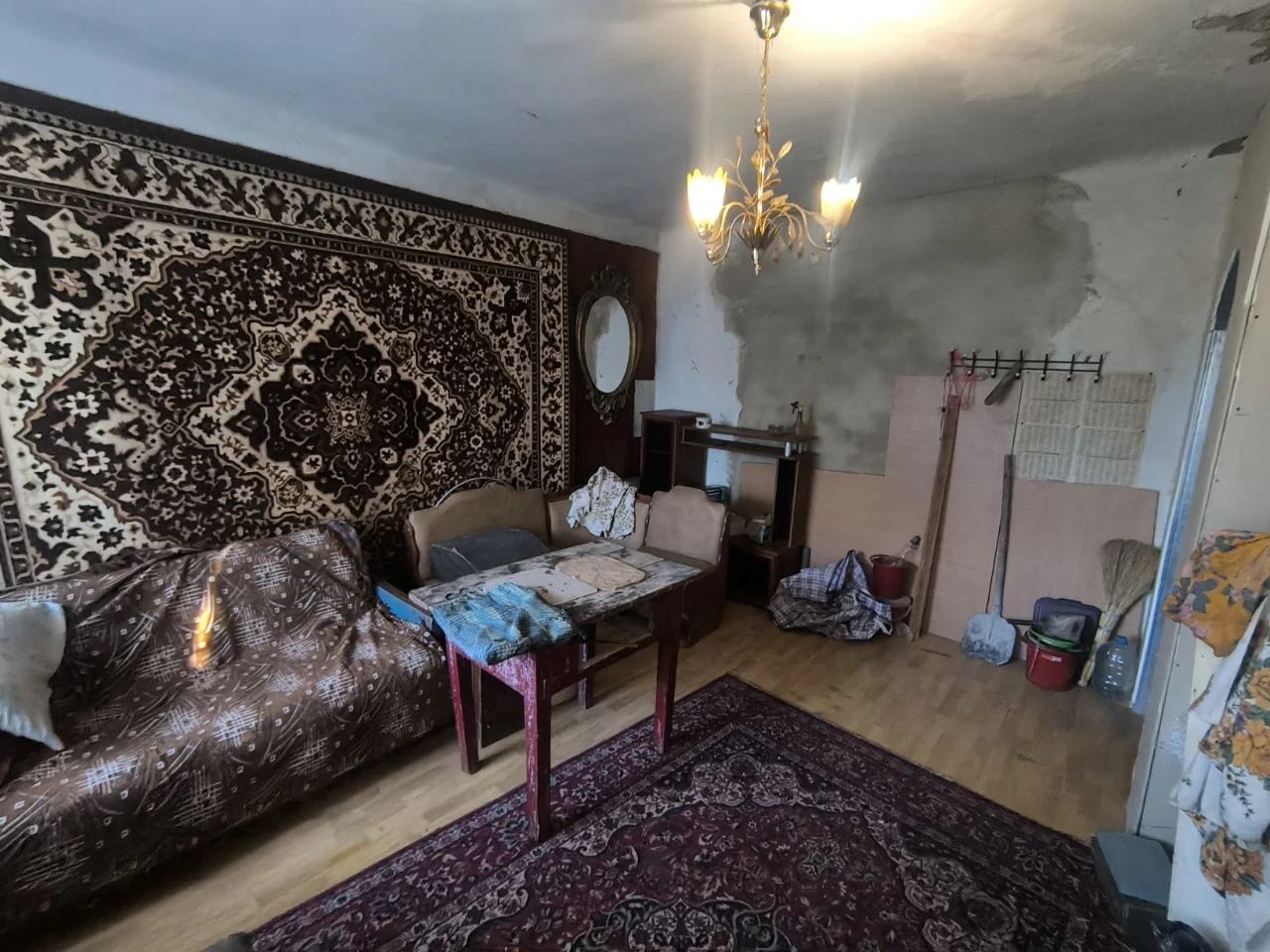 For Sale: 2-Bedroom Apartment in "Internat"