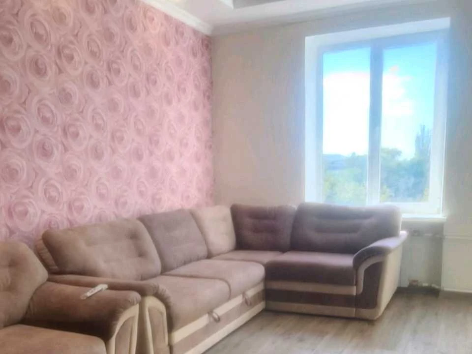 Apartment. Zymovykh Pohod Street, Kryvyi Rih