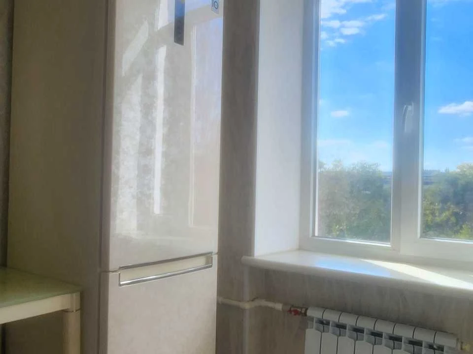 Apartment. Zymovykh Pohod Street, Kryvyi Rih