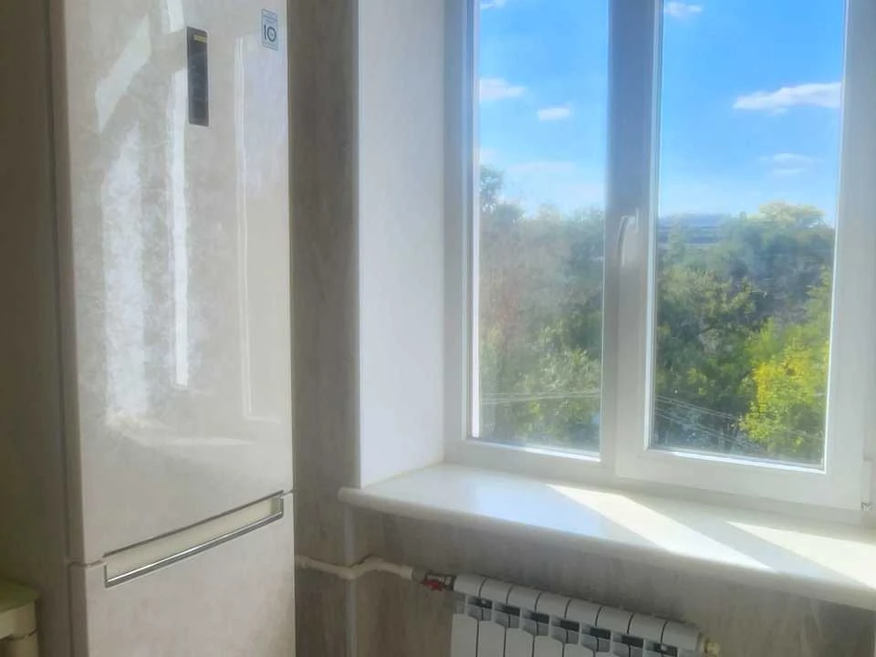 Apartment. Zymovykh Pohod Street, Kryvyi Rih
