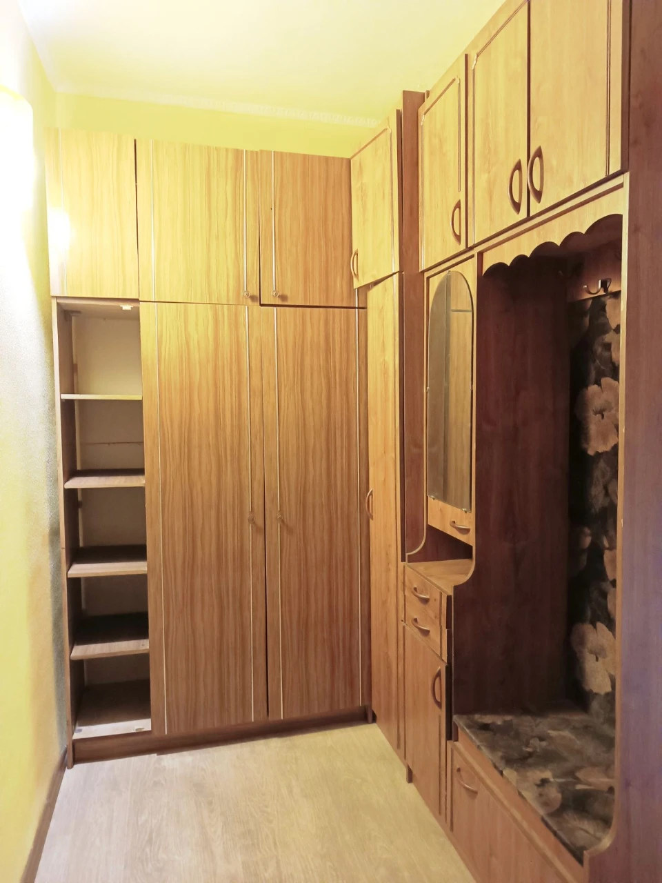 For Sale: 1-bedroom apartment in Saksagan